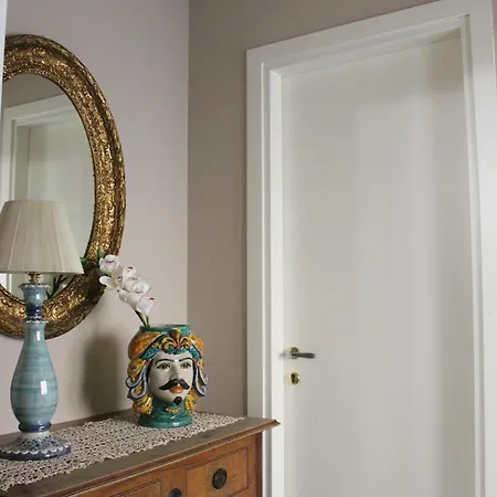 Il Barocco, 3 Bedrooms Deluxe 230mq2 * Katánie